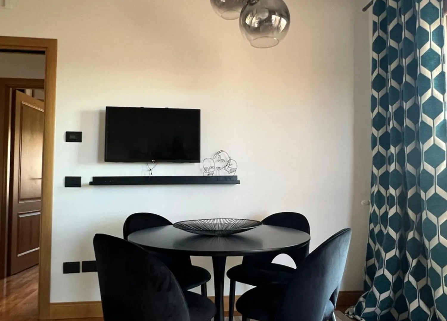 A19 Suite Apartment contacts